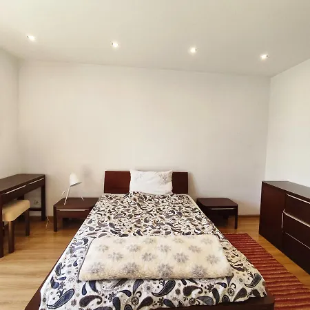 Gornyslask Blisko Jeziora - 120qm - 3 Sypialnie Z Parkingiem I Klimatyzacja - Flat Uppersilesia With Parking & Air Conditioning - Oberschlesien Mit 3 Schlafzimmern Inklusive Parkplatz Und Klima - Naehe Badesee Und Sandstrand