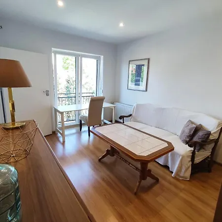 Gornyslask Blisko Jeziora - 120qm - 3 Sypialnie Z Parkingiem I Klimatyzacja - Flat Uppersilesia With Parking & Air Conditioning - Oberschlesien Mit 3 Schlafzimmern Inklusive Parkplatz Und Klima - Naehe Badesee Und Sandstrand * Niewiesze