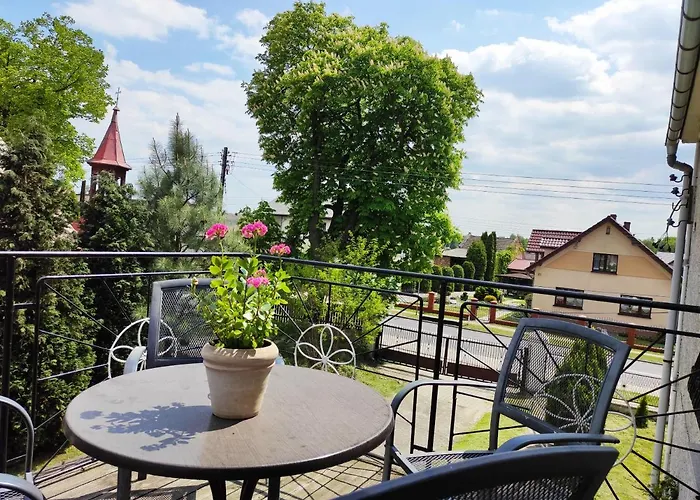 Gornyslask Blisko Jeziora - 120qm - 3 Sypialnie Z Parkingiem I Klimatyzacja - Flat Uppersilesia With Parking & Air Conditioning - Oberschlesien Mit 3 Schlafzimmern Inklusive Parkplatz Und Klima - Naehe Badesee Und Sandstrand Apartmán *