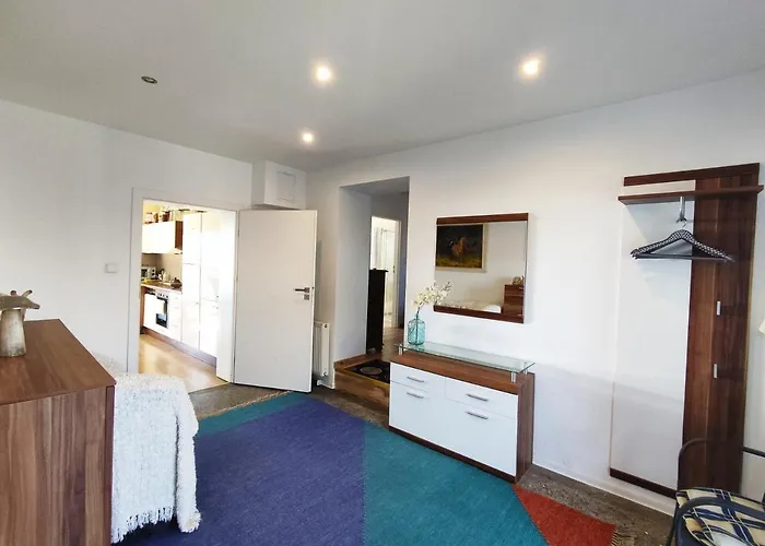 Gornyslask Blisko Jeziora - 120qm - 3 Sypialnie Z Parkingiem I Klimatyzacja - Flat Uppersilesia With Parking & Air Conditioning - Oberschlesien Mit 3 Schlafzimmern Inklusive Parkplatz Und Klima - Naehe Badesee Und Sandstrand Apartmán