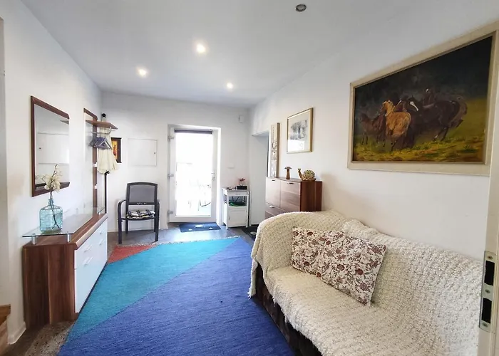 Gornyslask Blisko Jeziora - 120qm - 3 Sypialnie Z Parkingiem I Klimatyzacja - Flat Uppersilesia With Parking & Air Conditioning - Oberschlesien Mit 3 Schlafzimmern Inklusive Parkplatz Und Klima - Naehe Badesee Und Sandstrand