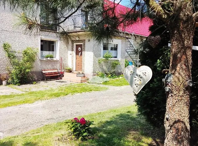 Apartmán Gornyslask Blisko Jeziora - 120qm - 3 Sypialnie Z Parkingiem I Klimatyzacja - Flat Uppersilesia With Parking & Air Conditioning - Oberschlesien Mit 3 Schlafzimmern Inklusive Parkplatz Und Klima - Naehe Badesee Und Sandstrand Niewiesze