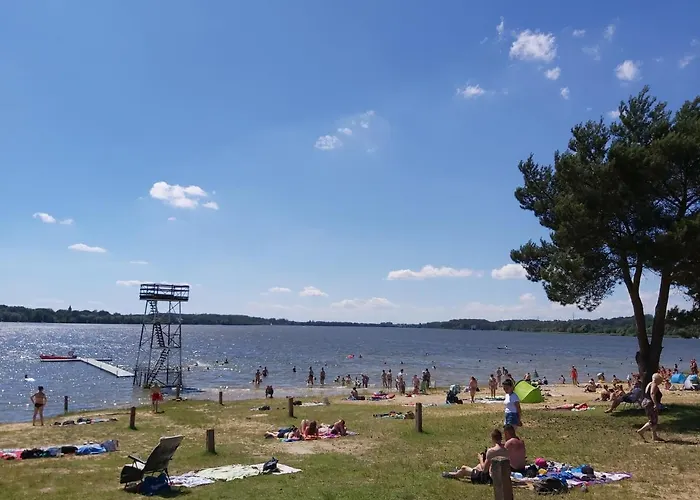 Gornyslask Blisko Jeziora - 120qm - 3 Sypialnie Z Parkingiem I Klimatyzacja - Flat Uppersilesia With Parking & Air Conditioning - Oberschlesien Mit 3 Schlafzimmern Inklusive Parkplatz Und Klima - Naehe Badesee Und Sandstrand