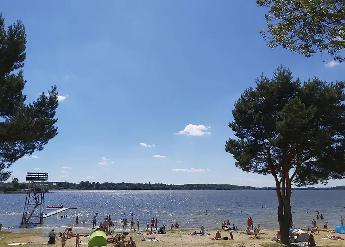 Gornyslask Blisko Jeziora - 120qm - 3 Sypialnie Z Parkingiem I Klimatyzacja - Flat Uppersilesia With Parking & Air Conditioning - Oberschlesien Mit 3 Schlafzimmern Inklusive Parkplatz Und Klima - Naehe Badesee Und Sandstrand Apartmán