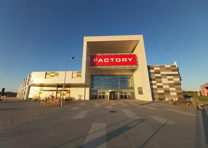 Gornyslask Blisko Jeziora - 120qm - 3 Sypialnie Z Parkingiem I Klimatyzacja - Flat Uppersilesia With Parking & Air Conditioning - Oberschlesien Mit 3 Schlafzimmern Inklusive Parkplatz Und Klima - Naehe Badesee Und Sandstrand *