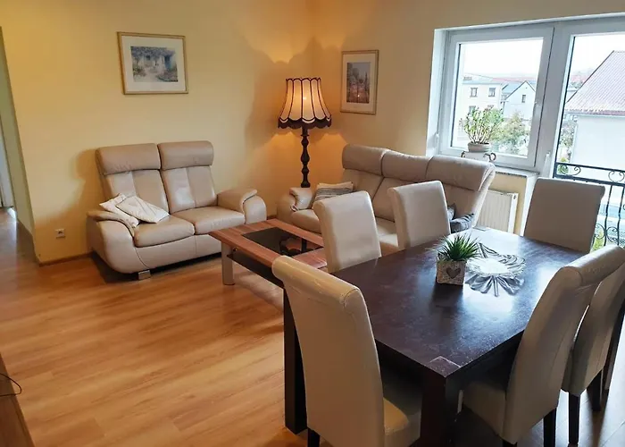 Gornyslask Blisko Jeziora - 120qm - 3 Sypialnie Z Parkingiem I Klimatyzacja - Flat Uppersilesia With Parking & Air Conditioning - Oberschlesien Mit 3 Schlafzimmern Inklusive Parkplatz Und Klima - Naehe Badesee Und Sandstrand Apartmán Niewiesze